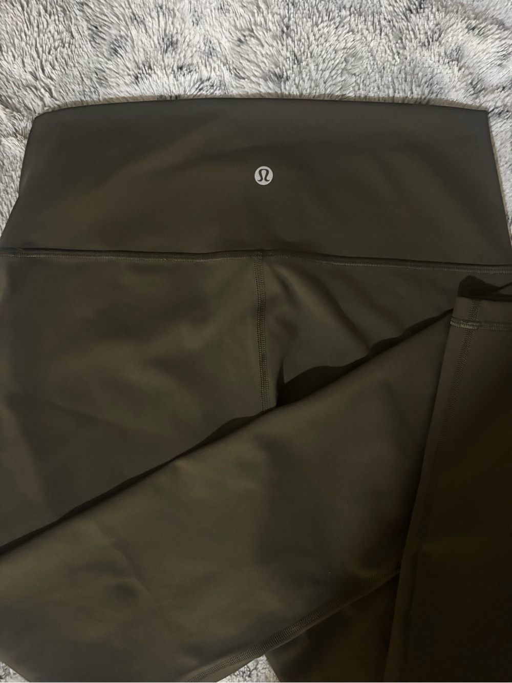 Lululemon high waist leggings. Size 10 . New without tag. Full length. - Picture 6 of 8